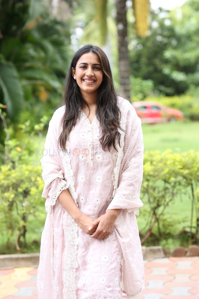 Actress Niharika Konidela at Committee Kurrollu Success Meet Photos 03