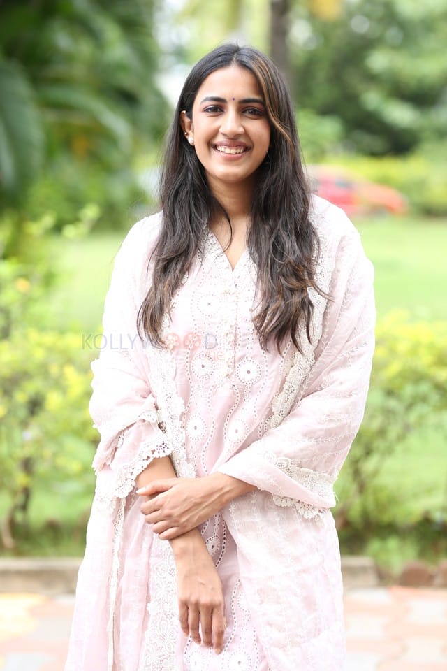 Actress Niharika Konidela at Committee Kurrollu Success Meet Photos 06