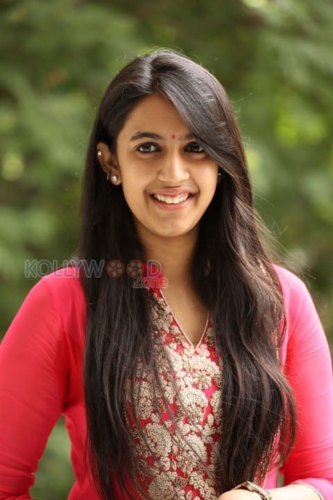 Actress Niharika Photos 12