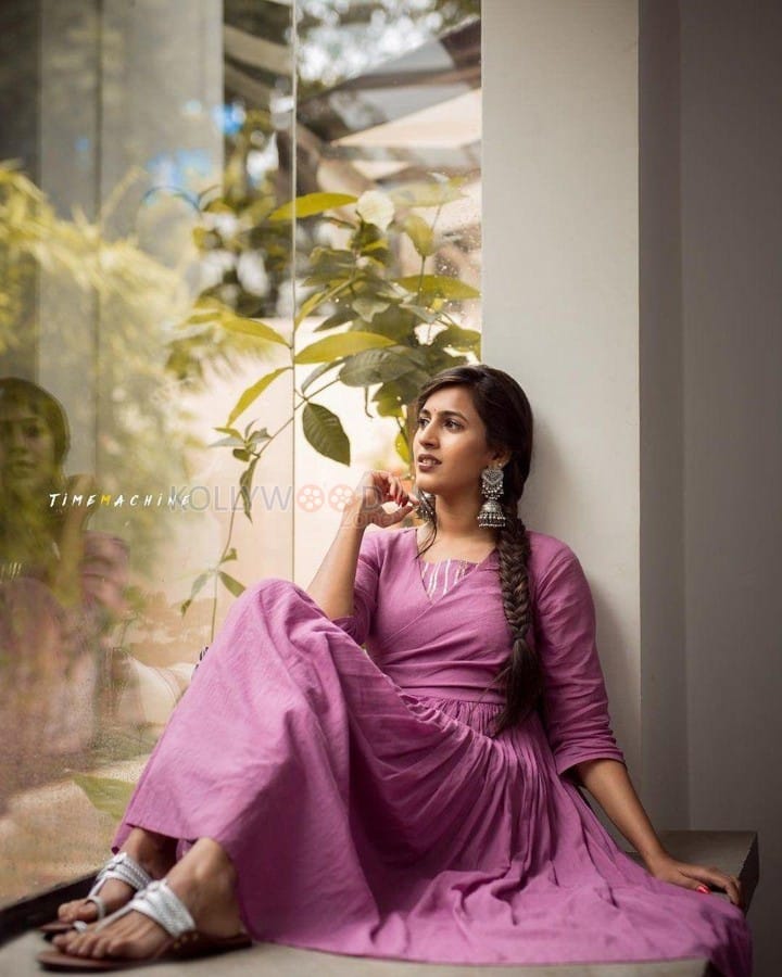 Telugu Actress Niharika Konidela Photos 01