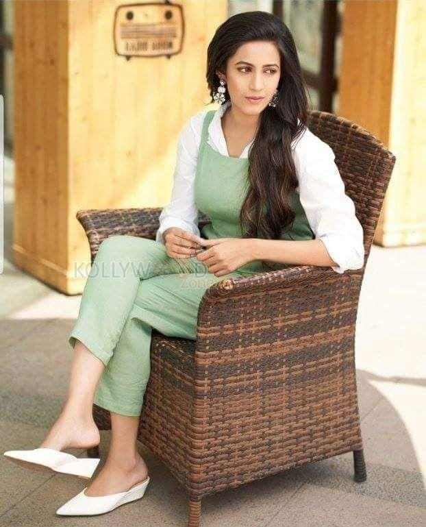 Telugu Actress Niharika Konidela Photos 08