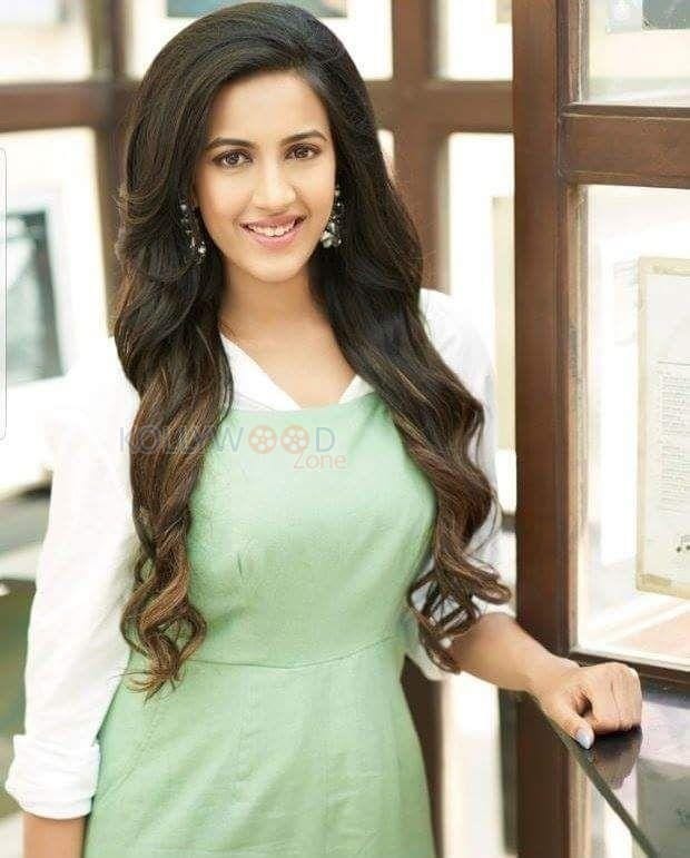 Telugu Actress Niharika Konidela Photos 09