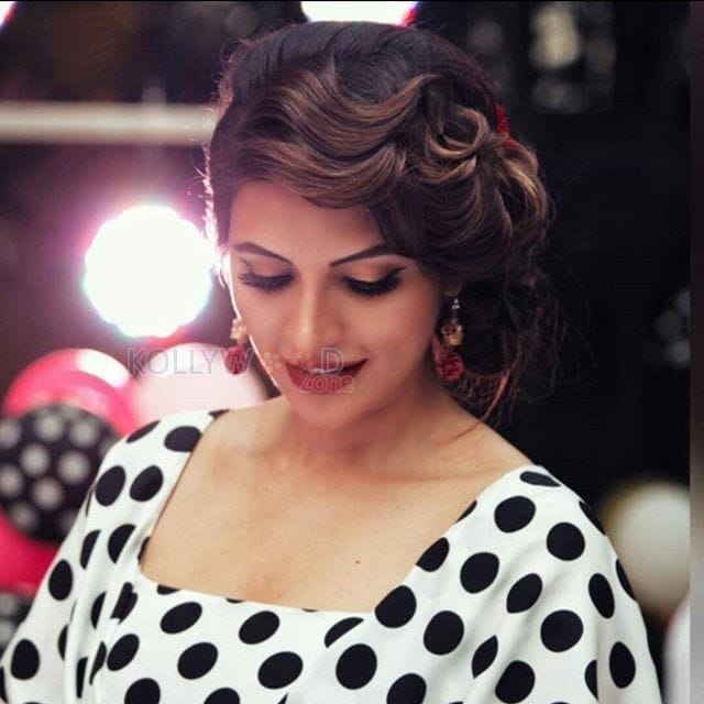 Beautiful Tv Actress Shama Sikander Photos 06