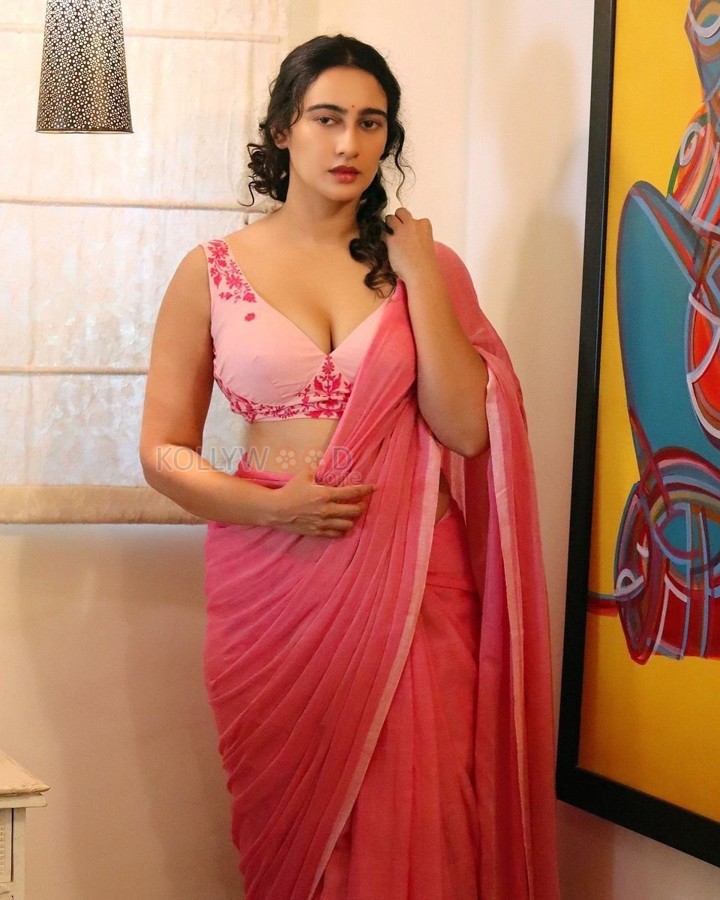 Hot Megha Shukla in a Pink Floral Saree with a Sleeveless Cleavage Blouse Photos 02