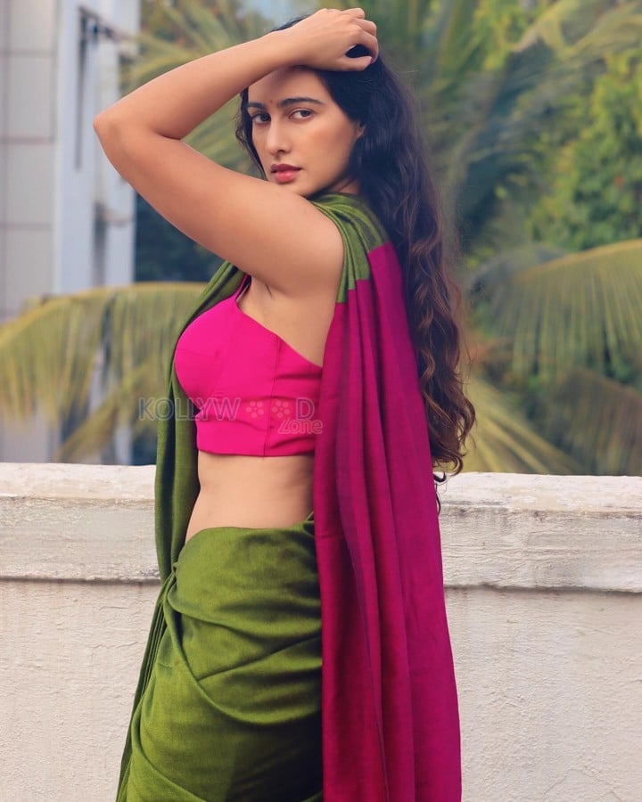 Indian Saree Beauty Megha Shukla Photos 21