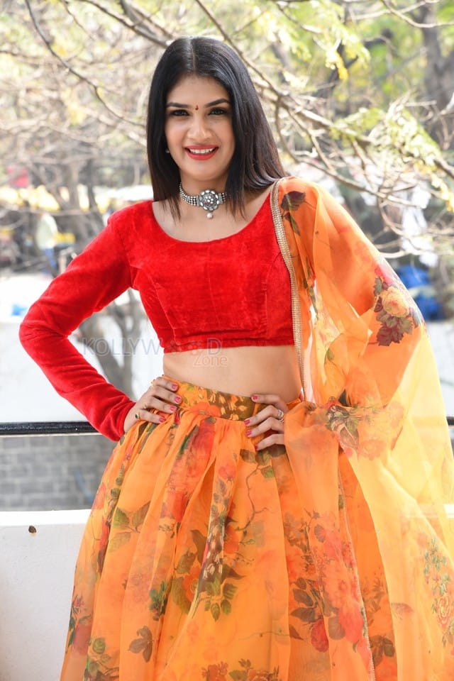 Actress Anita Shinde at Dil Tho Pagal Hai Movie Opening Photos 05