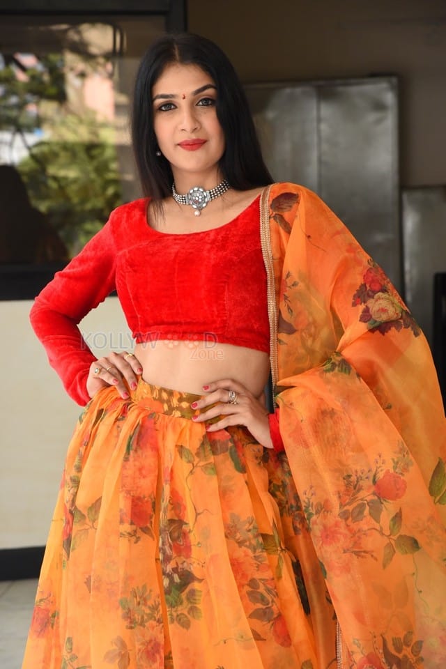 Actress Anita Shinde at Dil Tho Pagal Hai Movie Opening Photos 21