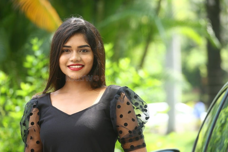 Actress Maneesha Mogili at Welcome To Tihar College Movie Audio Launch Photos 12