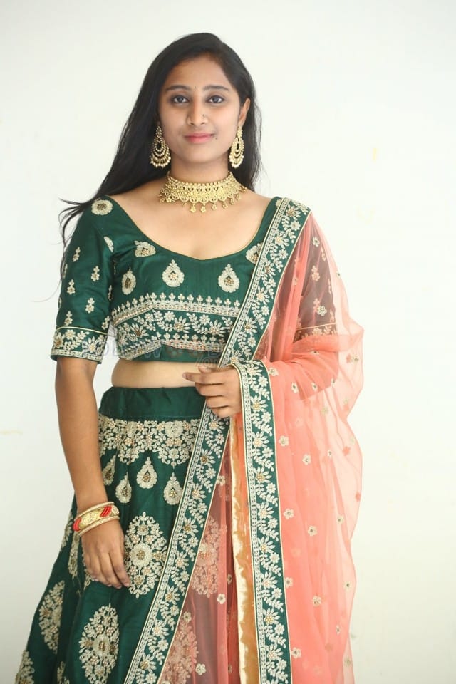 Actress Sahana at Bari Movie Trailer Launch Event Pictures 20