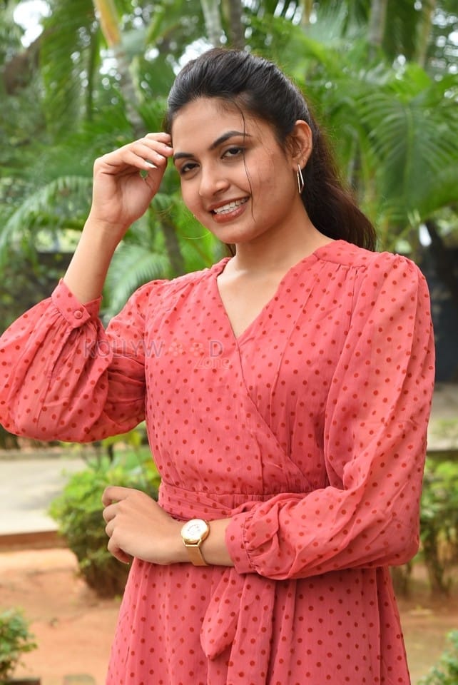 Actress Sravani Setty at Tamasoma Jyotirgamaya Movie Press Meet Photos 06