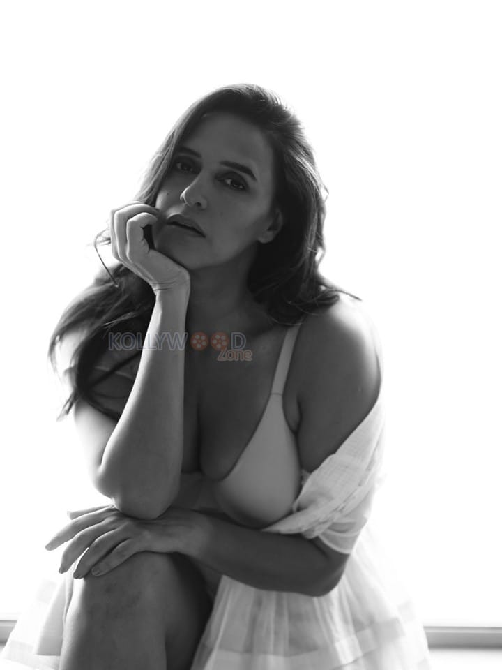 Sexy Neha Dhupia Black and White Lingerie Photos 01