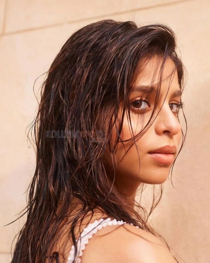 Stylish Suhana Khan Pictures 02