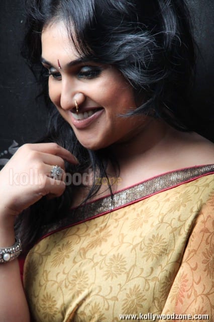 Vanitha Vijayakumar Pictures 03