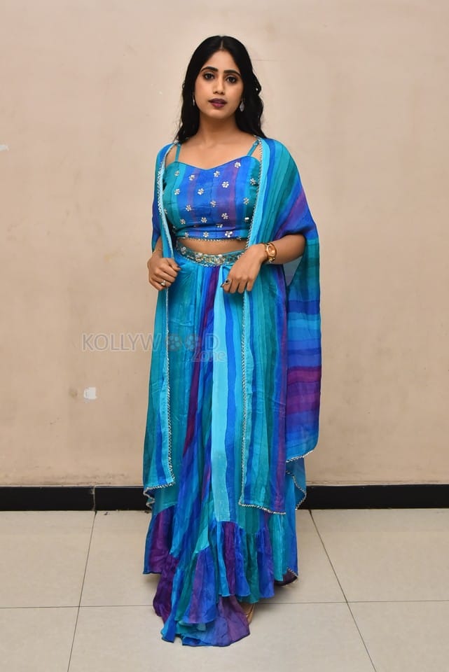 Actress Yashaswini Srinivas at Sarangadariya Trailer Launch Event Photos 13