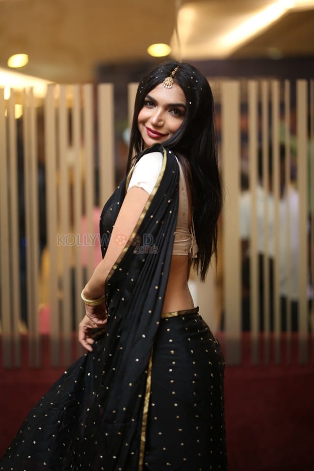 Actress Kriti Verma at O Andala Rakshasi Pre Release Event Photos 47