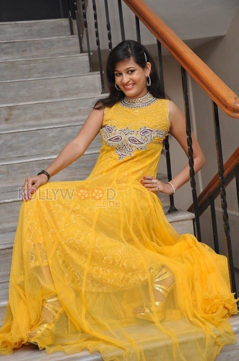 Actress Swetha Jadav Pictures 06