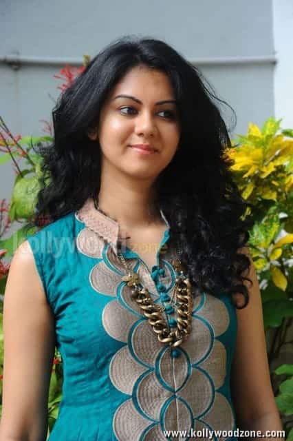 Film Actress Kamna Jethmalani Photos 01