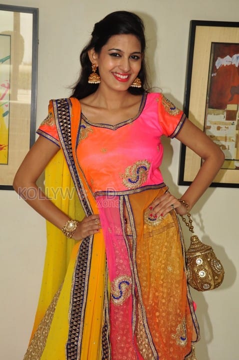 Swetha Jadhav At Aura Fashion Exhibition Launch Photos 08