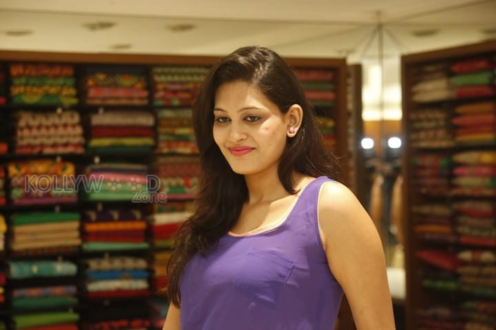 Swetha Jadhav New Pictures 09