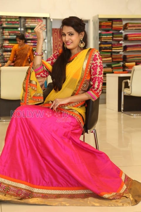 Telugu Actress Swetha Jadhav Photos 13