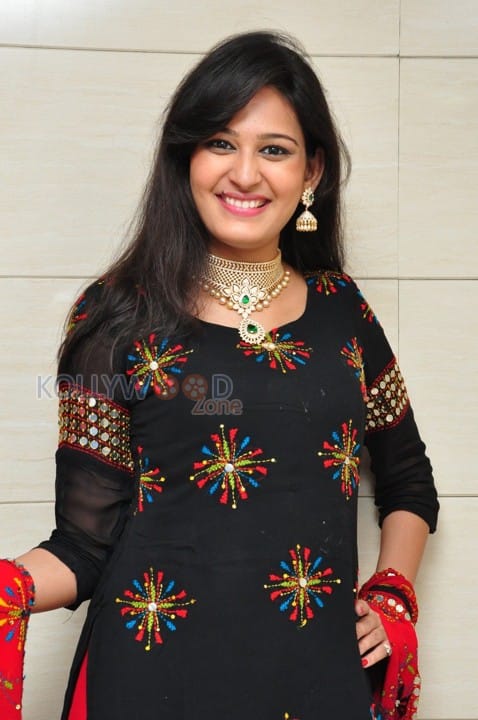 Tolly Actress Swetha Jadav Pictures 03