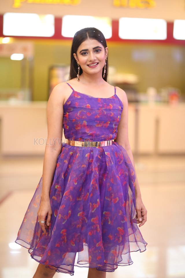 Actress Sai Srinika Reddy at Euphoria Glimpse Launch Event Pictures 21