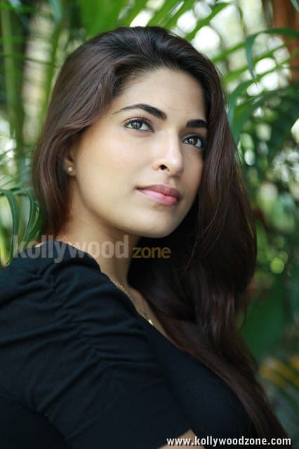 Billa 2 Heroine Parvathy Omanakuttan Sexy Photos 04