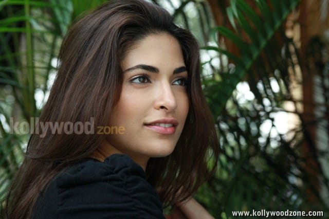 Billa 2 Heroine Parvathy Omanakuttan Sexy Photos 31