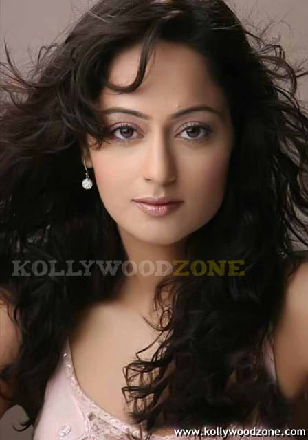 Hot Kaveri Jha Sexy Stills 10