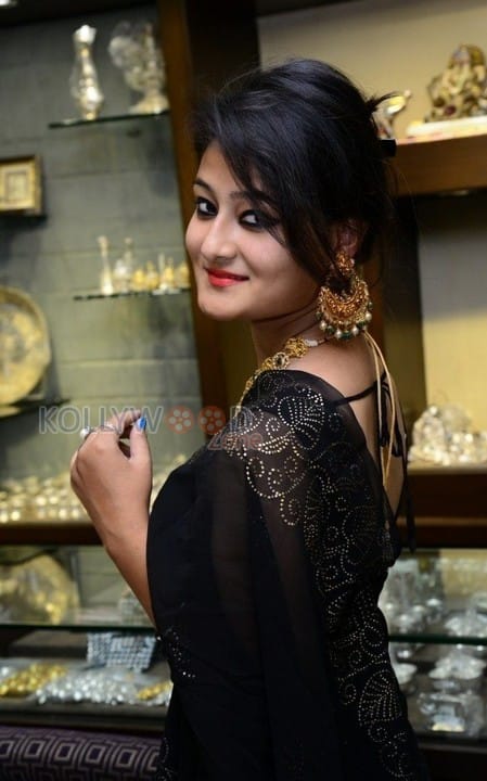 Nilofer At Hiya Jewellers Curtain Raiser Event Photos 12