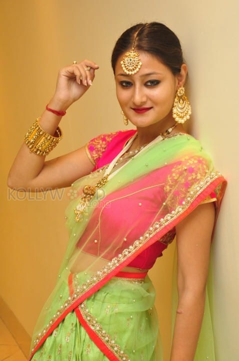 Telugu Actress Nilofer New Stills 04