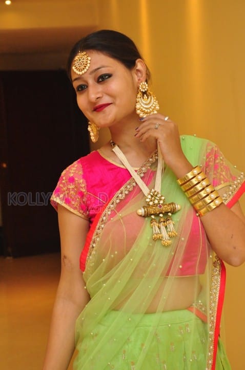 Telugu Actress Nilofer New Stills 07