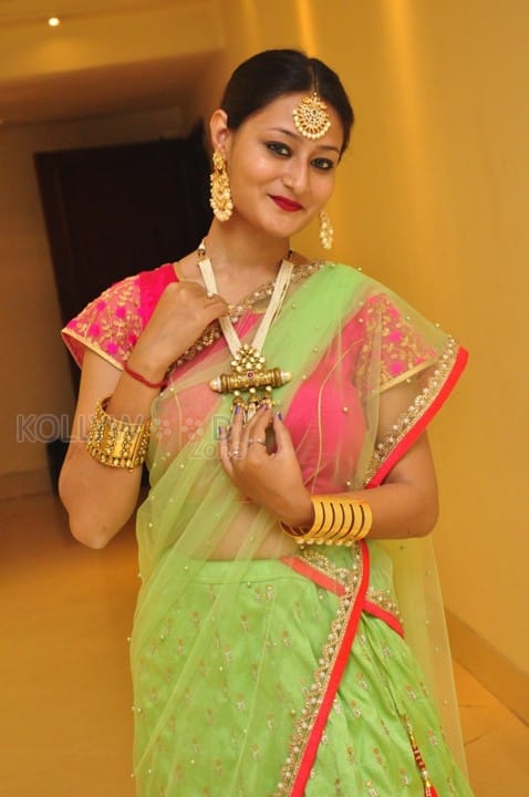 Telugu Actress Nilofer New Stills 11