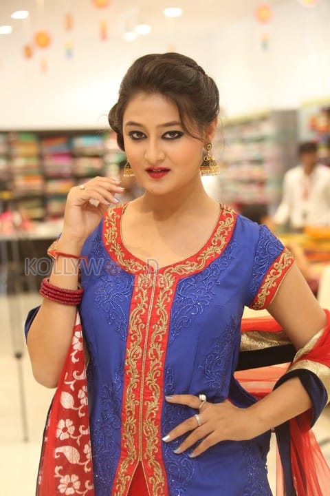 Telugu Actress Nilofer Photos 15