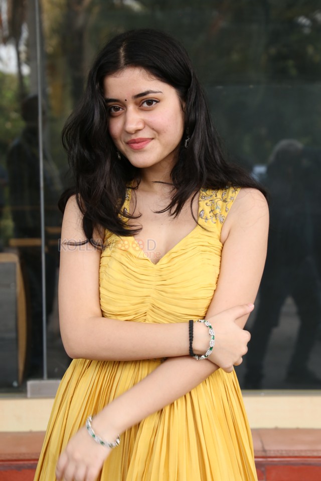 Actress Aishwarya Sharma at Drinker Sai Trailer Launch Pictures 07