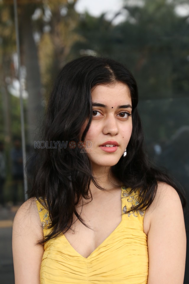 Actress Aishwarya Sharma at Drinker Sai Trailer Launch Pictures 09