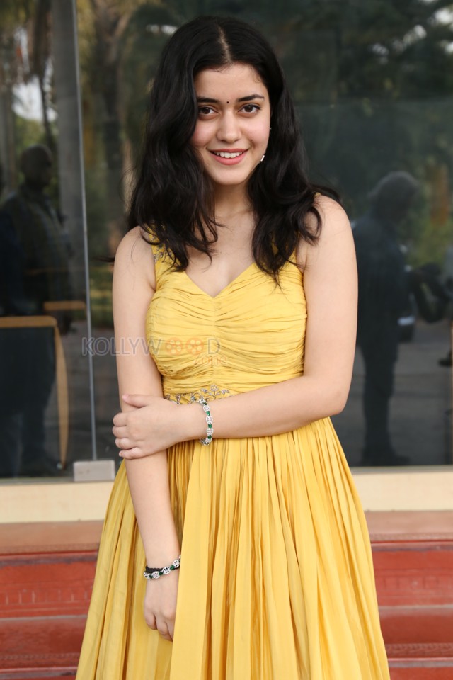 Actress Aishwarya Sharma at Drinker Sai Trailer Launch Pictures 43