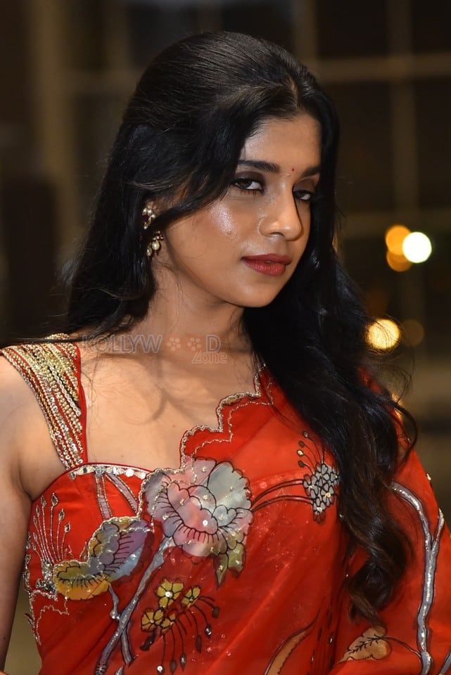 Actress Aishwarya Hollakal at Brahma Anandam Pre Release Event Photos 04