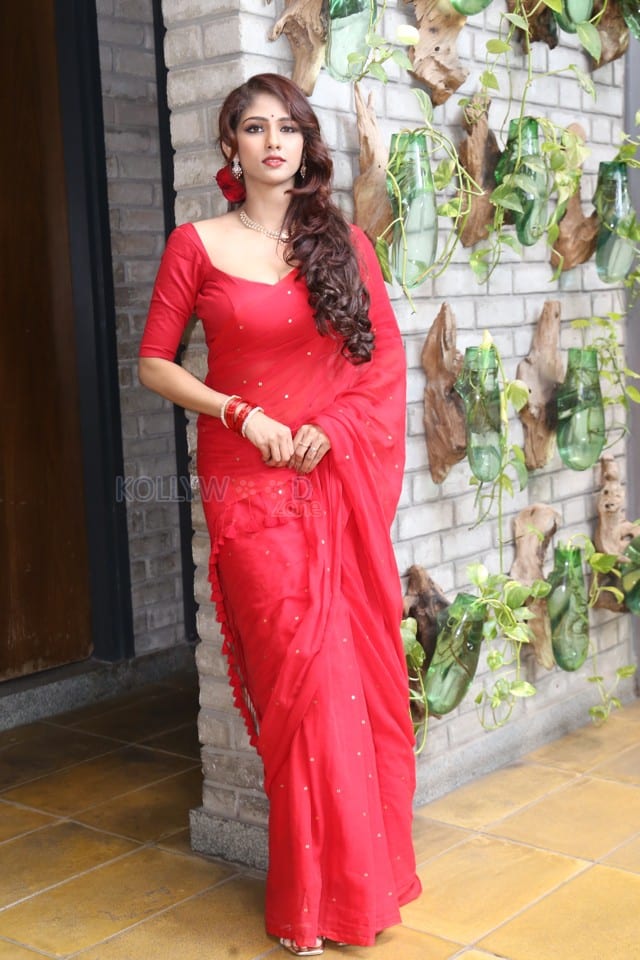 Saaree Movie Heroine Aaradhya Devi Red Saree Photos 33