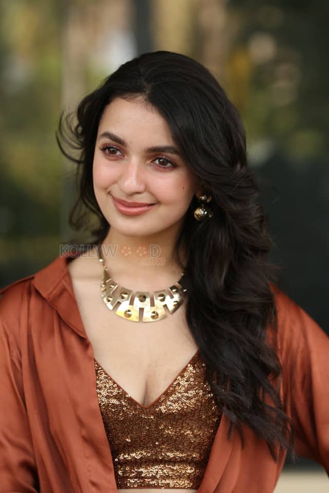 Actress Jaanyaa Joshi at Kiss Kiss Kissik Movie Press Meet Pictures 16