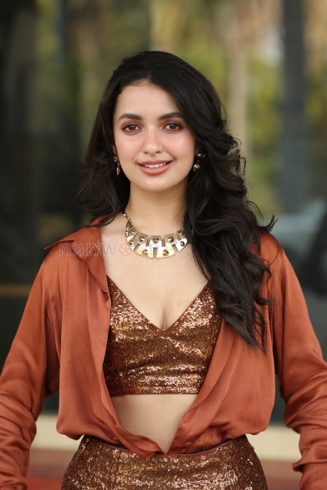 Actress Jaanyaa Joshi at Kiss Kiss Kissik Movie Press Meet Pictures 33