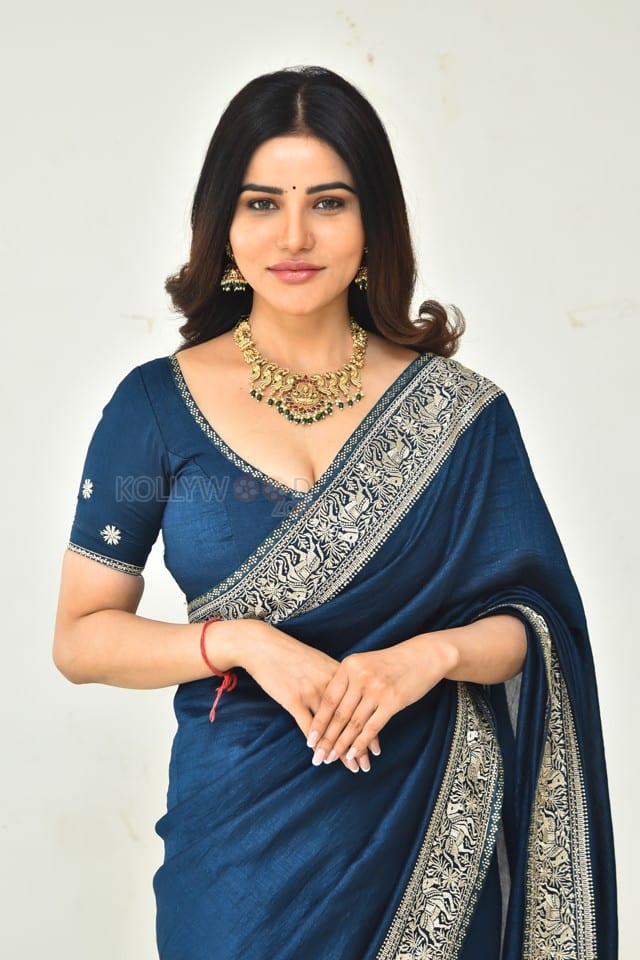Actress Krisheka Patel at Artiste Release Press Meet Pictures 01