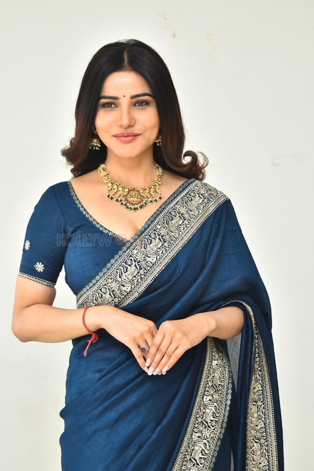 Actress Krisheka Patel at Artiste Release Press Meet Pictures 02