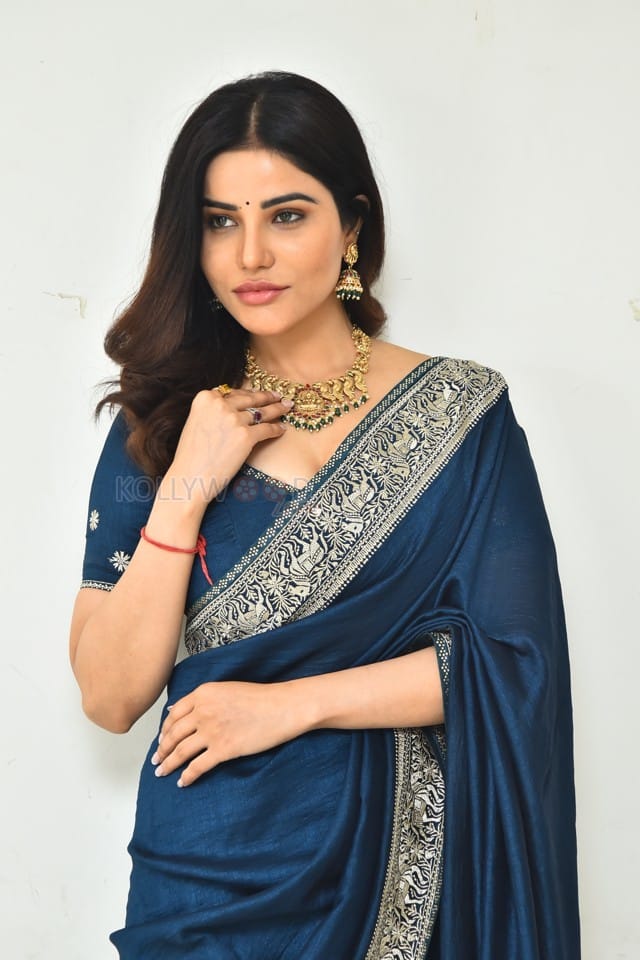 Actress Krisheka Patel at Artiste Release Press Meet Pictures 09