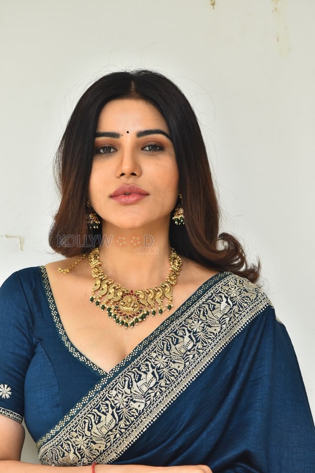 Actress Krisheka Patel at Artiste Release Press Meet Pictures 11