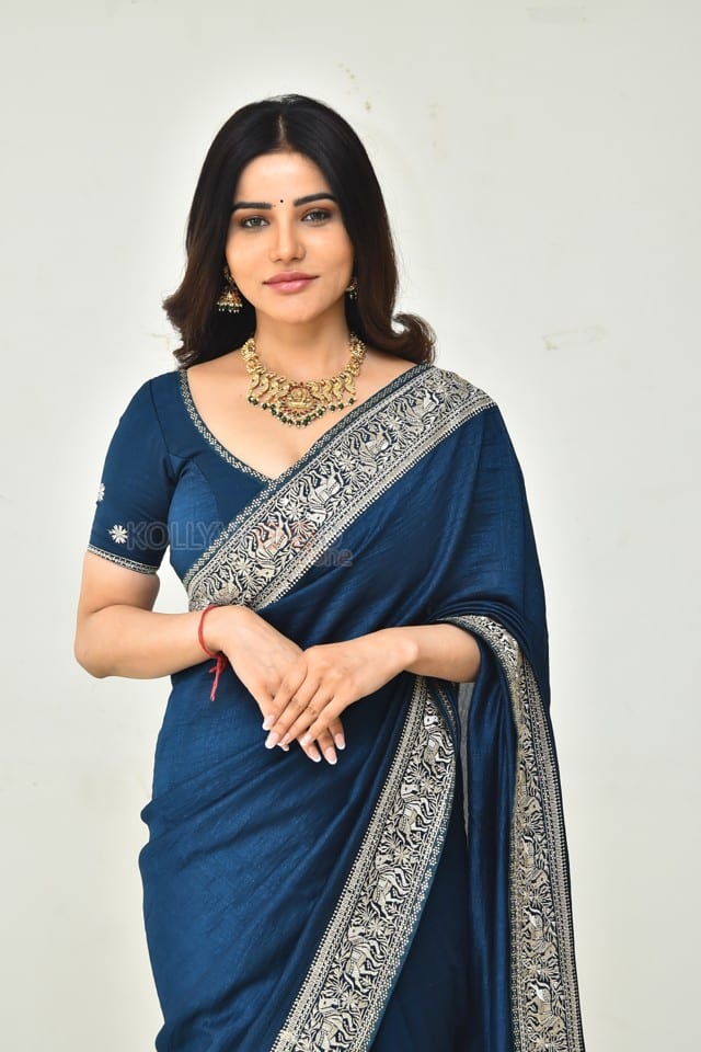 Actress Krisheka Patel at Artiste Release Press Meet Pictures 14