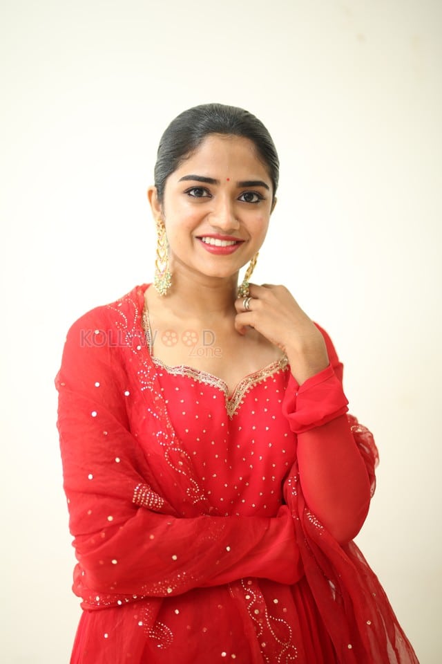 Actress Malavika Manoj at Oh Bhama Ayyo Rama Teaser Launch Photos 04