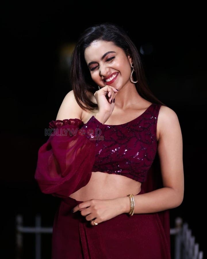 Actress and Model Deepika Pilli Photoshoot Stills 01