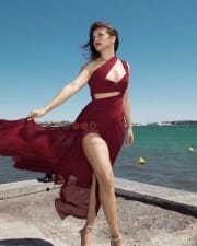 Gorgeous Diva Avneet Kaur in a Maroon Thigh High Slit Gown Photos 01