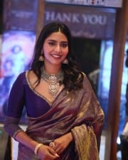 Actress Aishwarya Lekshmi at Ponniyin Selvan I Movie Pre Release Event Photos 09